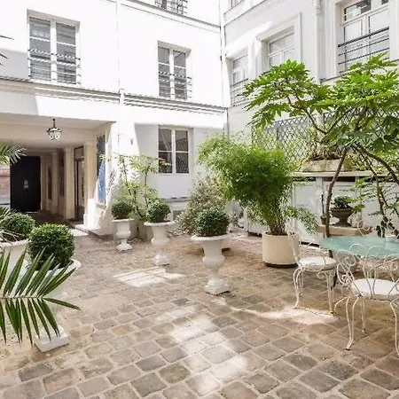 Appartamento Orange Vendome - Bright 1-bed Near The Louvre Parigi